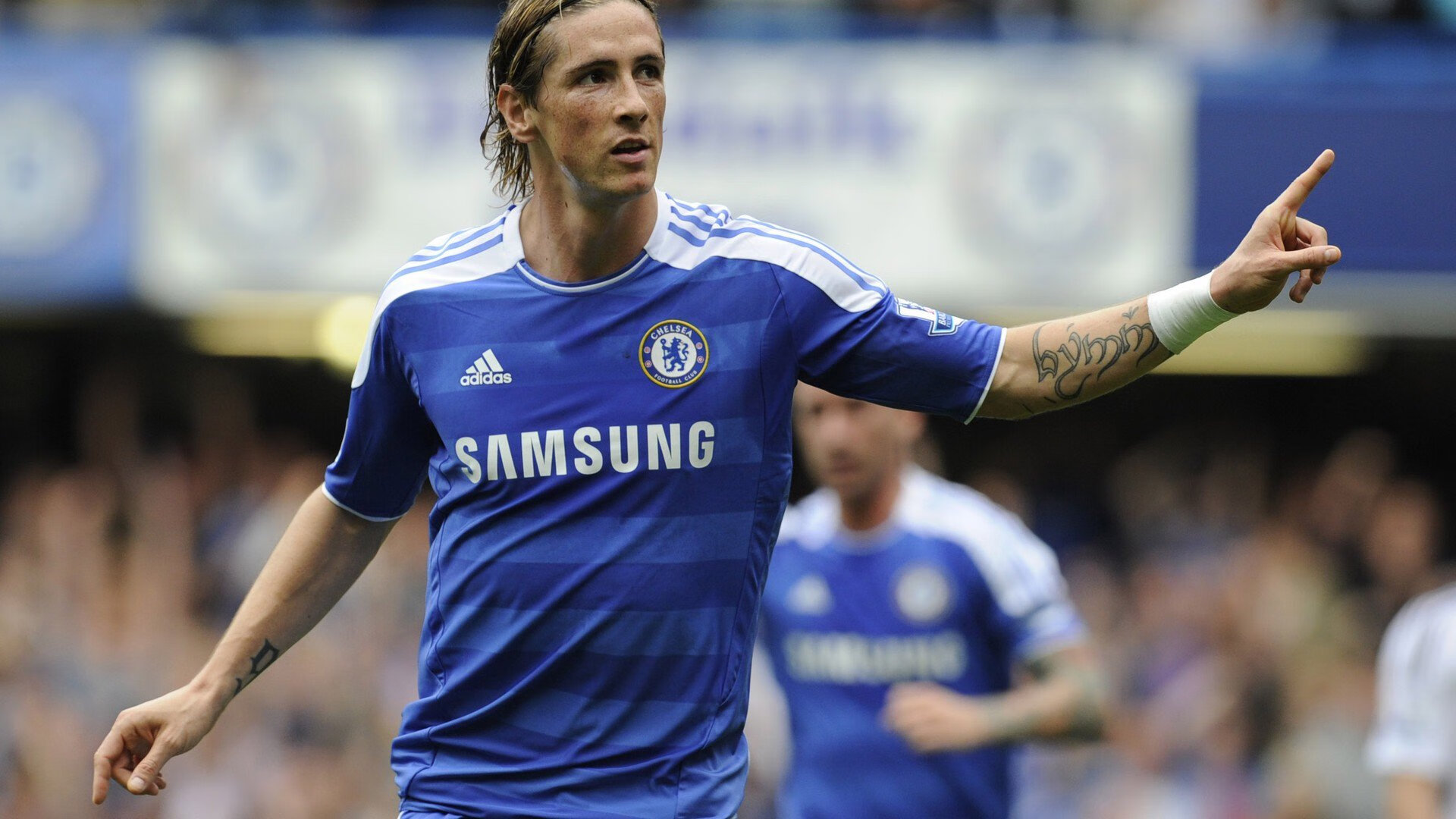 开云kaiyun-里昂中锋火力全开，追逐最好成绩，里昂巅峰阵容